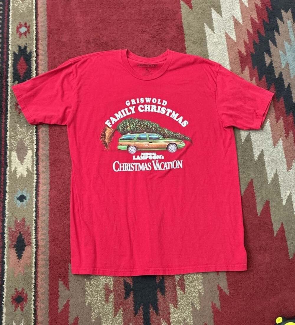 National Lampoon's Christmas Vacation Griswold Family Christmas Red T-Shirt XL